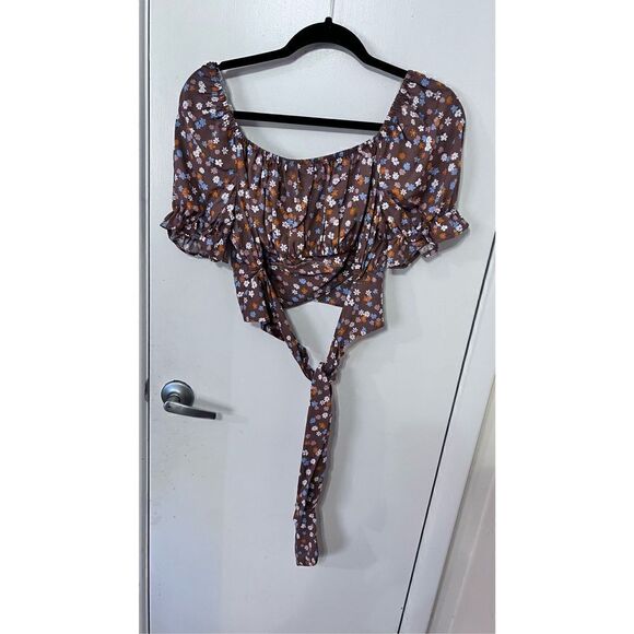 Just Polly Juniors Tie Back Cropped Peasant Top Brown Ditsy Size Large NWT P1-83 - Picture 5 of 8